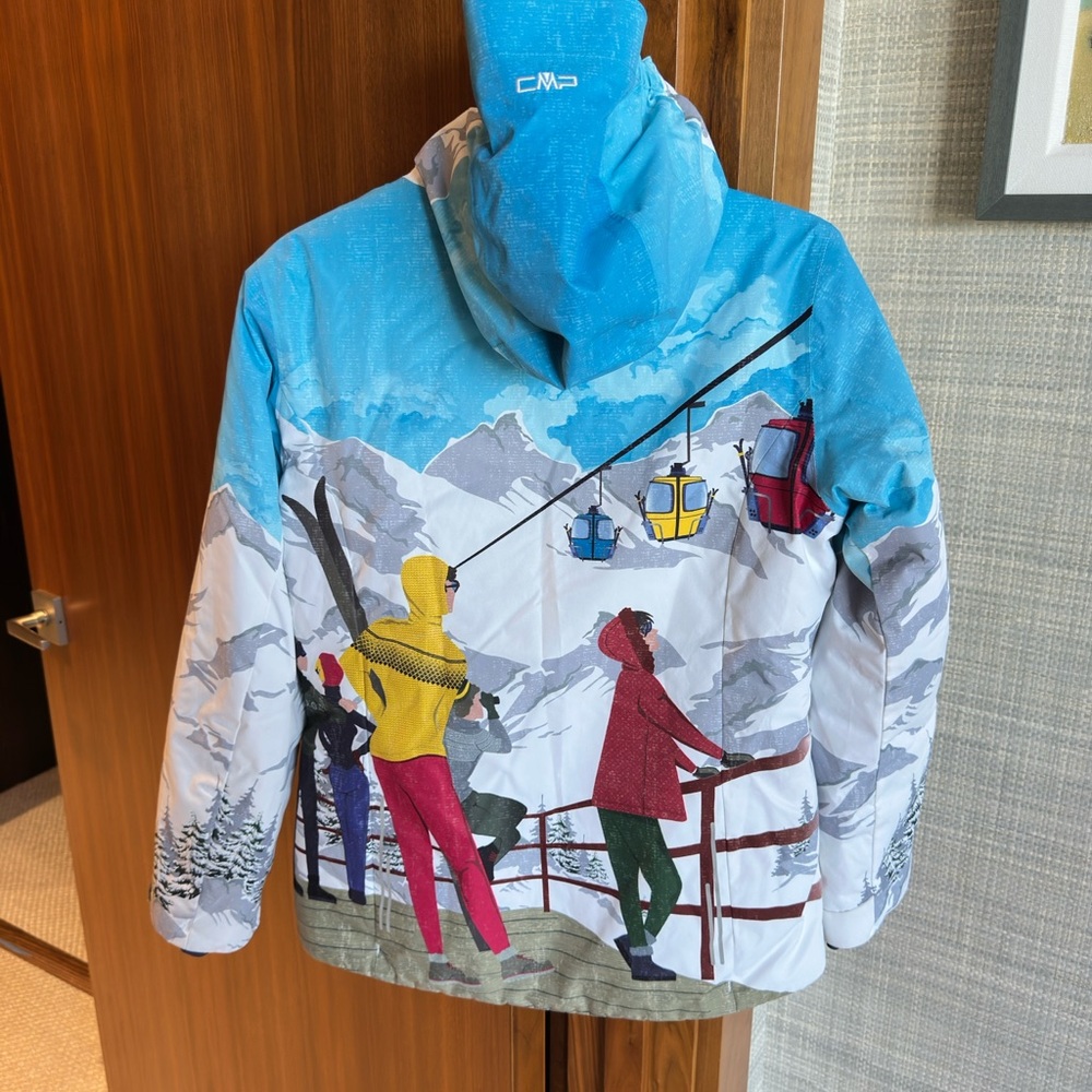 Blue and Red Puffer Jacket with Weather-Resistant Design - Picture 2 of 5